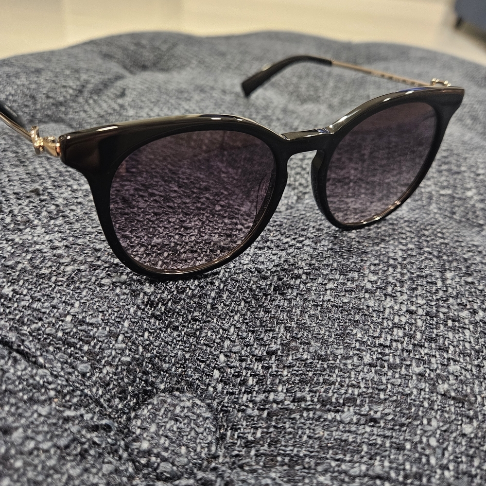 Longchamp Black and Gold Sunglasses - Picture 2 of 9